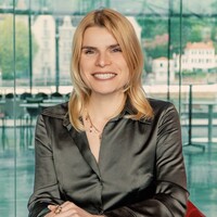 Assistante personnelle, Family office