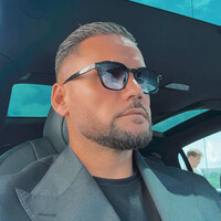 Driver, Homme toutes mains