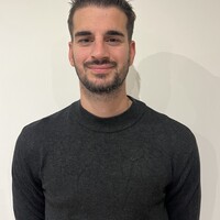 House manager, Homme toutes mains